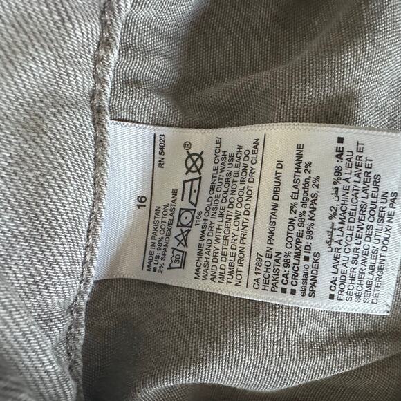 Old Navy Shorts Women's Size 16 High-Rise O.G. Straight Roll Cuff New Denim - Picture 6 of 6